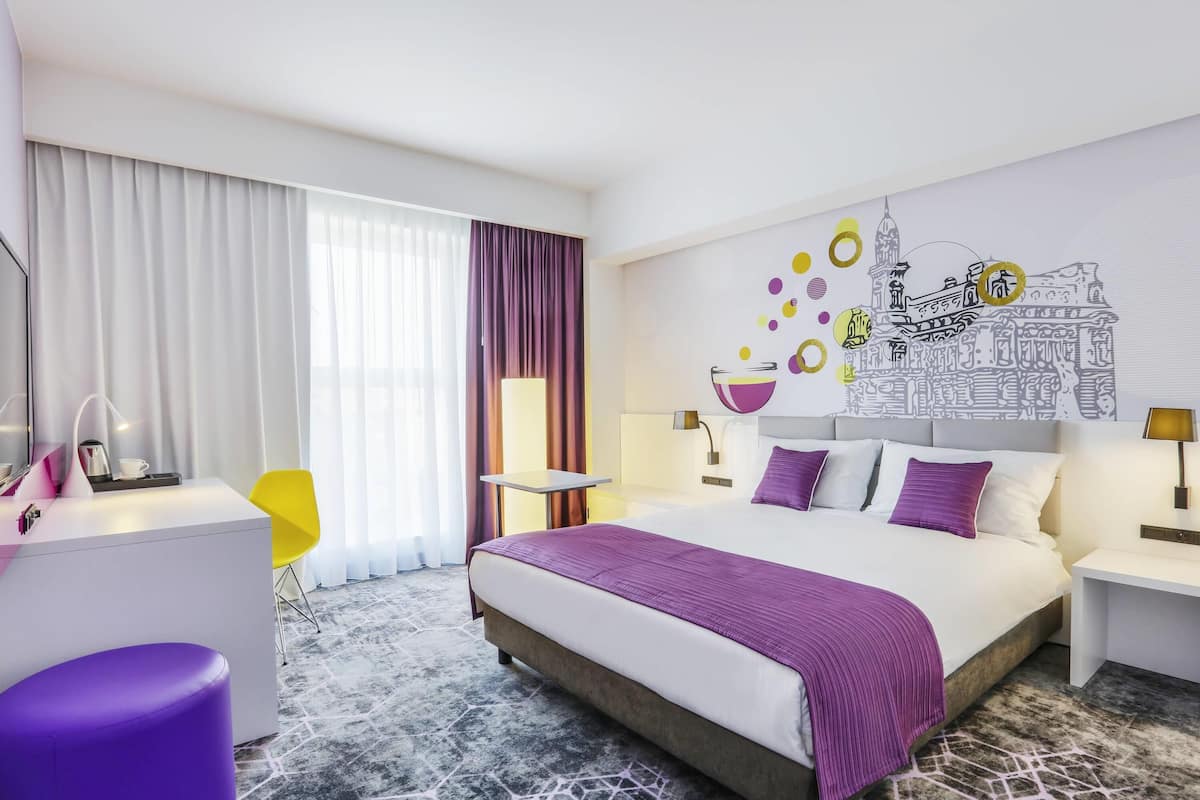 In-room safe, desk, laptop workspace, blackout drapes