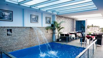 Indoor pool, outdoor pool