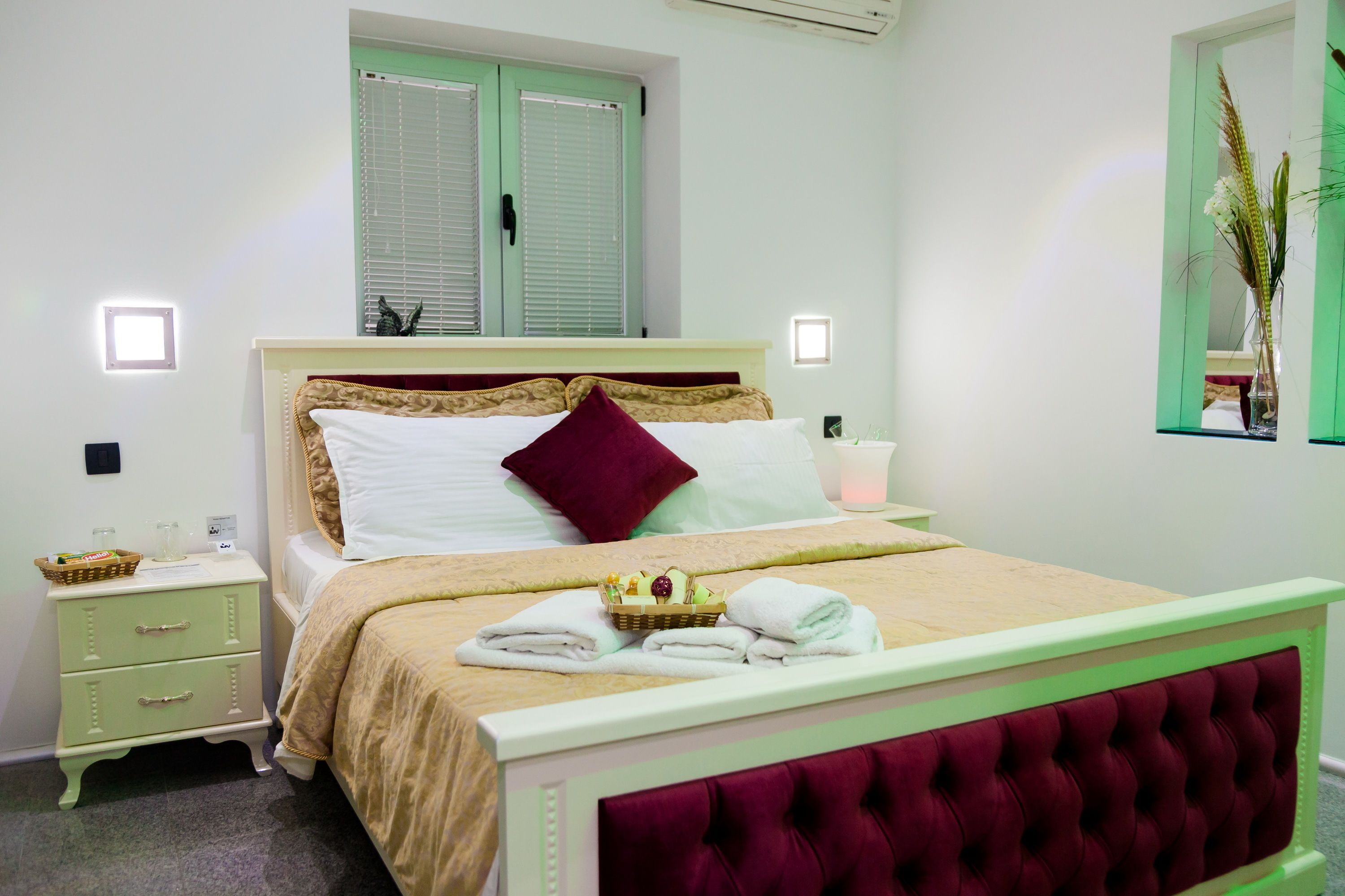 Hochwertige Bettwaren, kostenloses WLAN, Bettwäsche