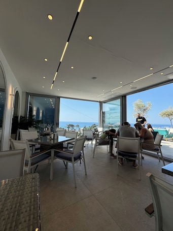 Restaurante. Hotel Senator