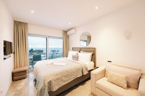 Premium bedding, free WiFi, bed sheets - Hotel Senator (Ulcinj)