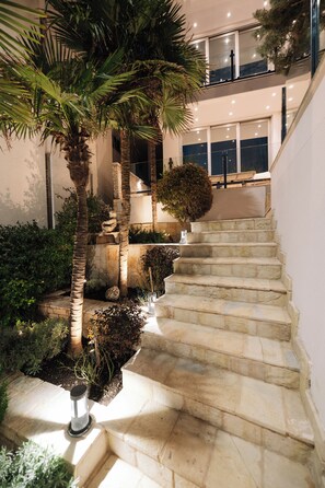 Property entrance - Hotel Senator (Ulcinj)