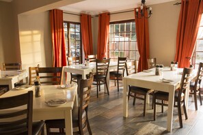 Dining - Ruth Avenue Guest House (Edenvale)