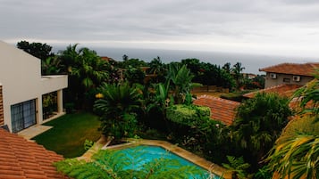 Room (5 - FAMILY UNIT) | Beach/ocean view