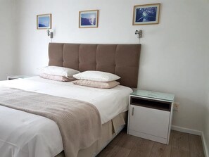 Habitación Confort doble | Wifi gratis y ropa de cama