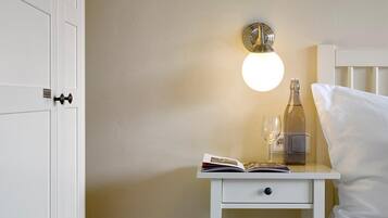 Free WiFi, wheelchair access