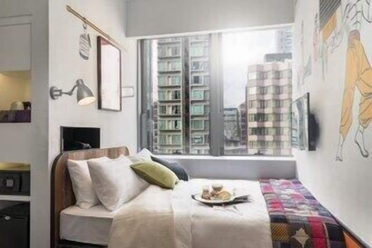 Coffres-forts dans les chambres, fer et planche à repasser