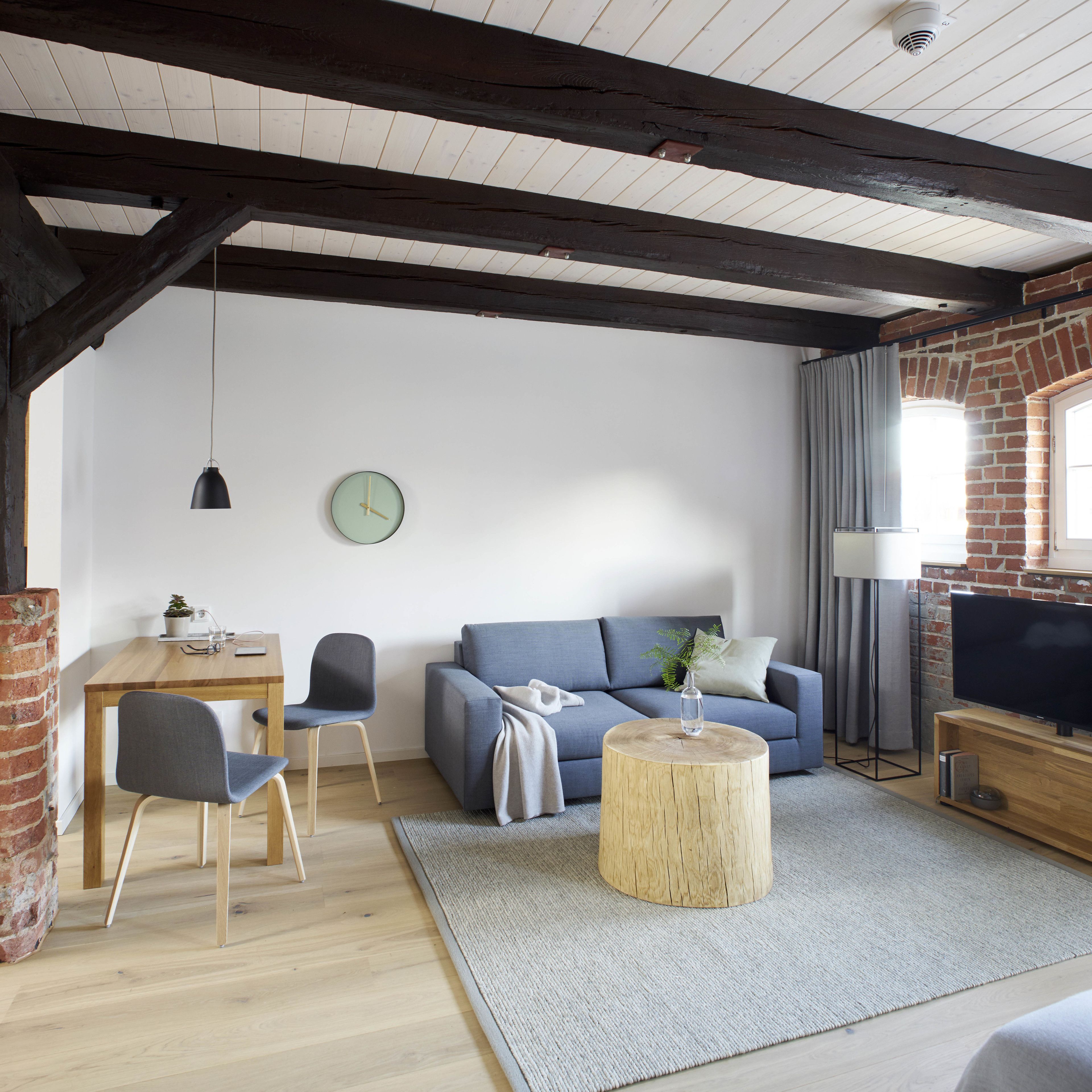 Premium bedding, in-room safe, desk, laptop workspace