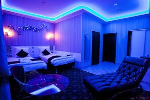 高級雙床房 | 客房內保險箱、隔音、熨斗/熨衣板、折疊床/加床