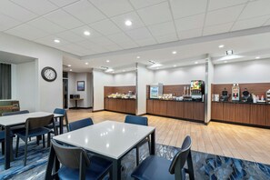 Free daily continental breakfast - Fairfield Inn & Suites Durango (Durango)