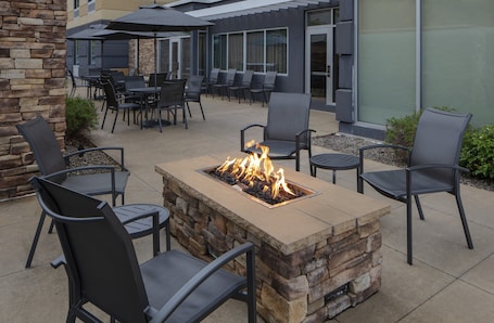 Terrace/patio. Fairfield Inn & Suites by Marriott Geneva Finger Lakes