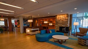 Lobby-lounge