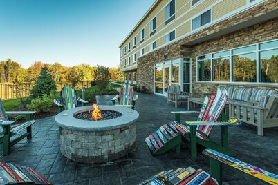Fairfield by Marriott Inn & Suites Plymouth White Mountains