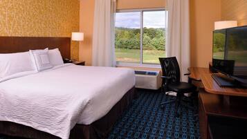 Desk, laptop workspace, iron/ironing board, free WiFi