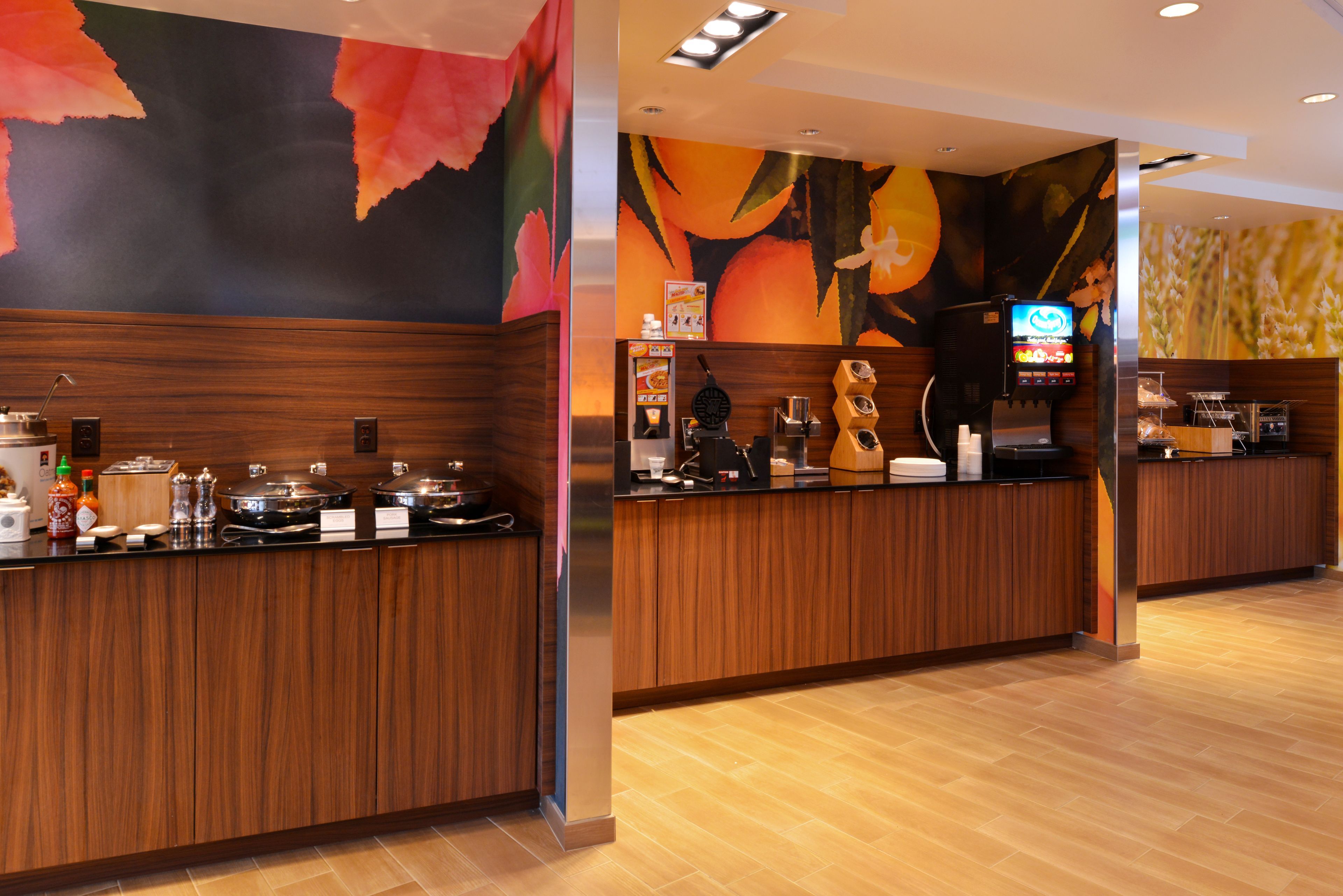 free daily continental breakfast