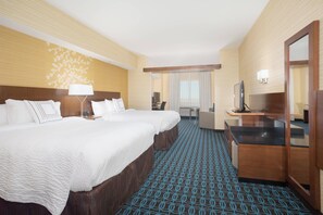 Desk, laptop workspace, blackout drapes, iron/ironing board - Fairfield Inn & Suites by Marriott Burlington (Burlington)