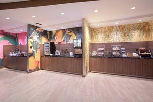 Desayuno buffet incluido todos los días 