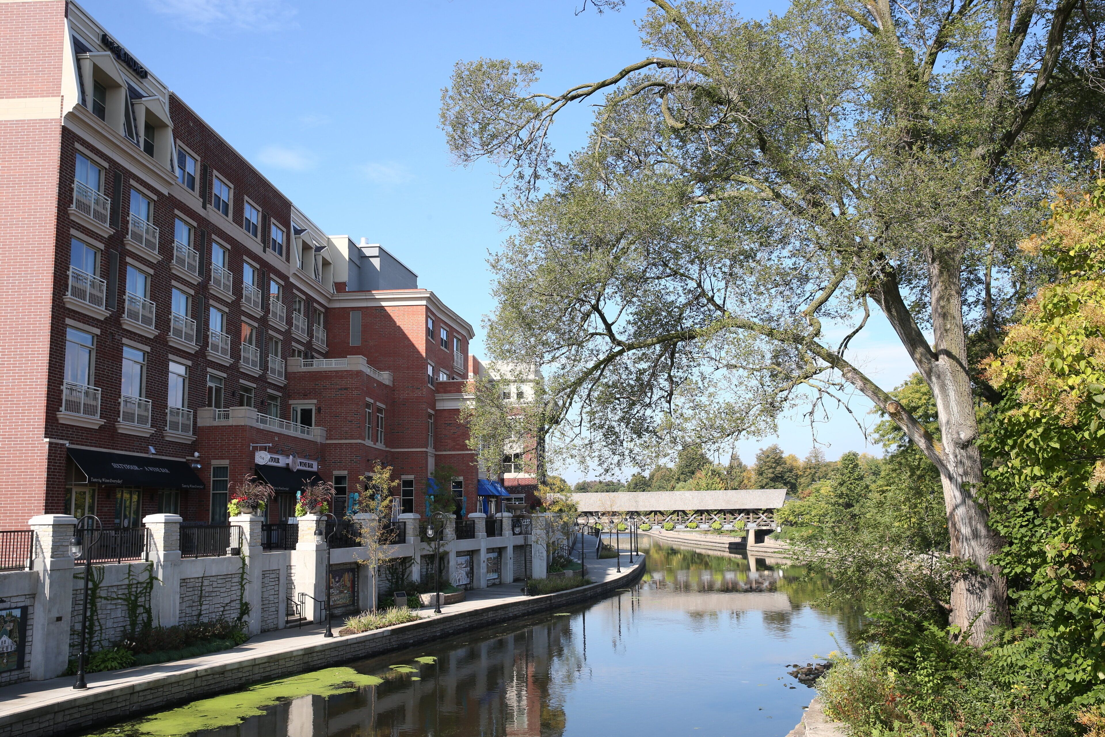 Foto - Hotel Indigo Naperville Riverwalk by IHG