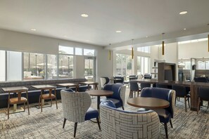 Free daily full breakfast - Residence Inn by Marriott Jackson The District at Eastover (Jackson)