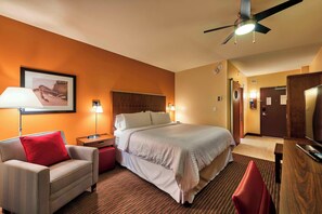 Premium bedding, in-room safe, desk, laptop workspace