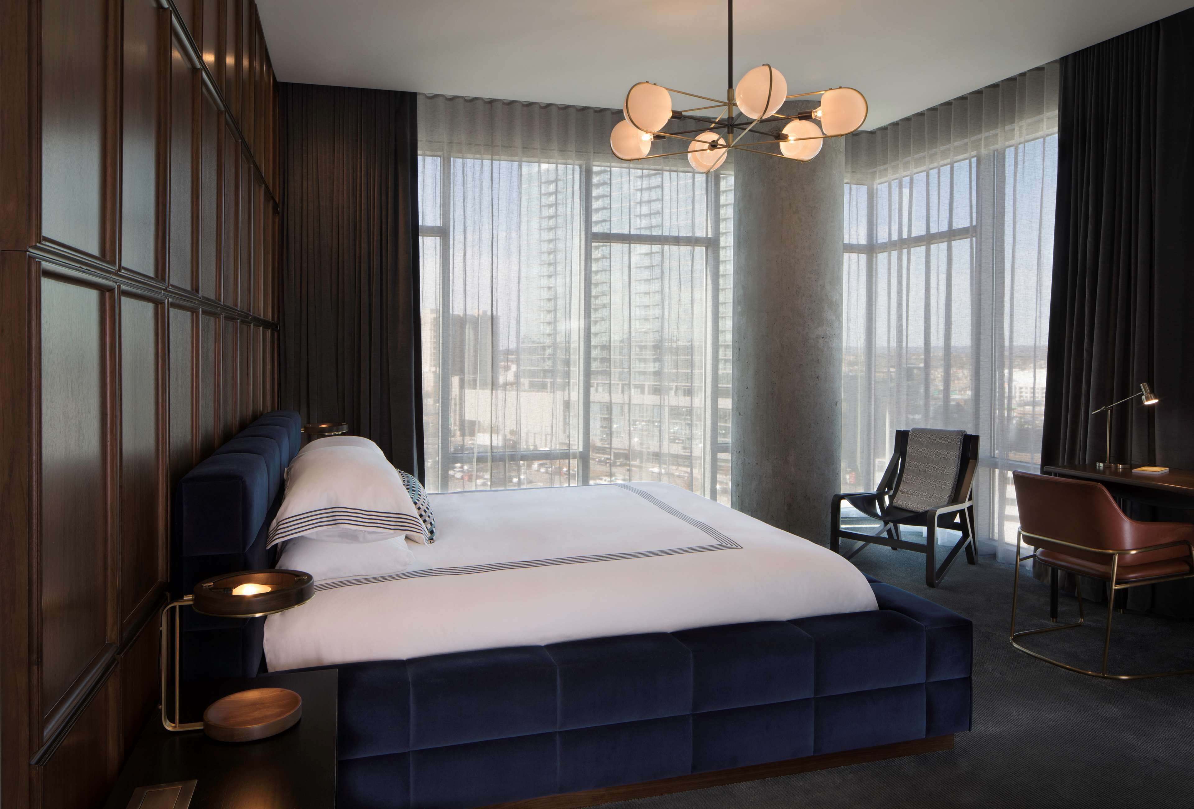 suite (penthouse) | egyptian cotton sheets, premium bedding, minibar, in-room safe