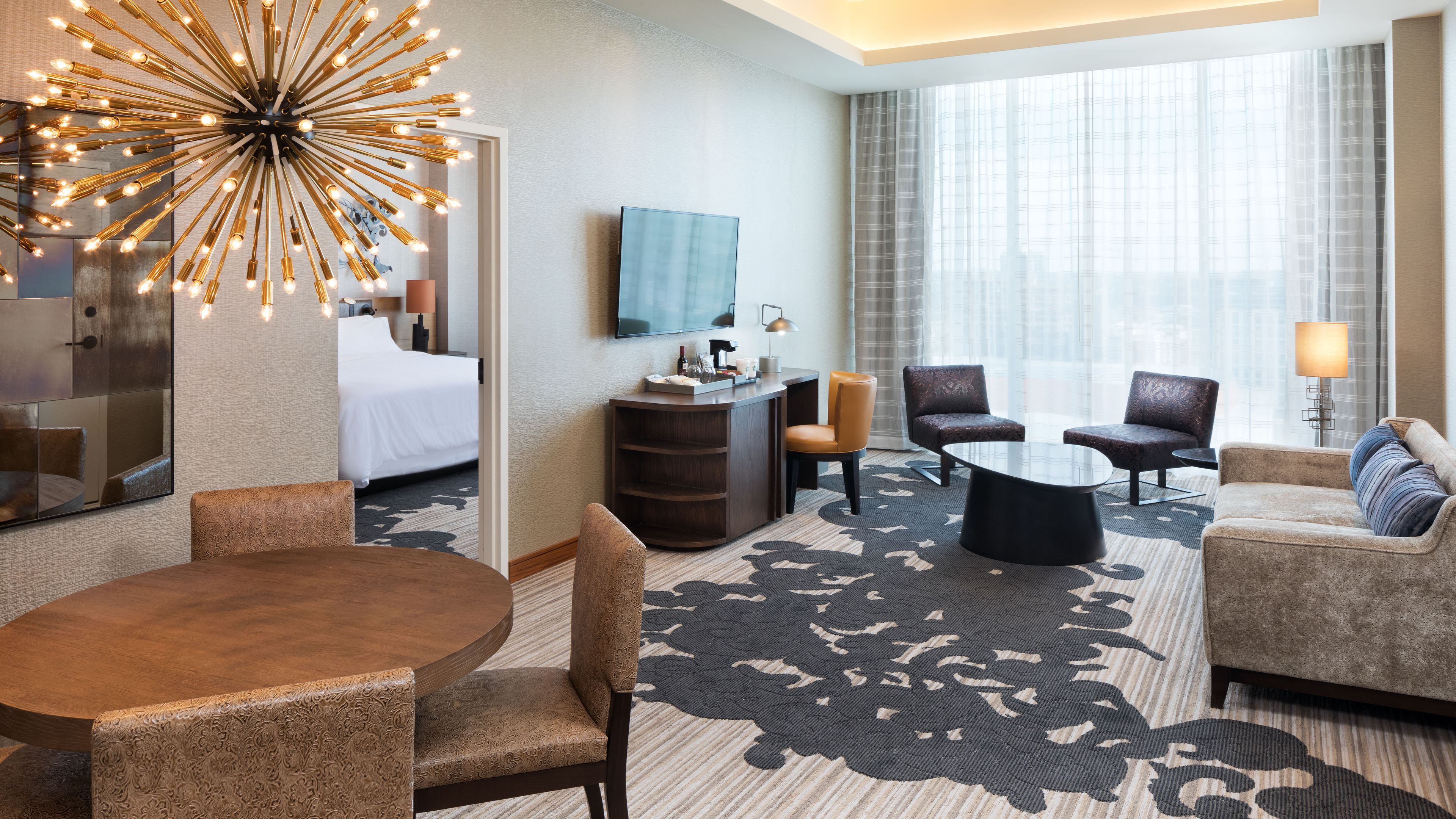 Executive Suite, 1 Bedroom | Premium bedding, down comforters, pillowtop beds, in-room safe