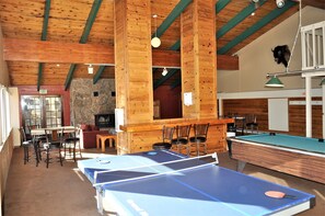 Game room - Buffalo Ridge 2 Bed Loft (Silverthorne)