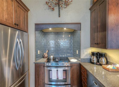 Apartment | Private kitchen | Fridge, microwave, stovetop, dishwasher
