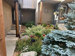 タウンホーム ベッド (複数台) (Forest Park 3 bed 4 Bath Twnhm HTJM) | 施設の敷地