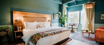 The Frances Modern Inn