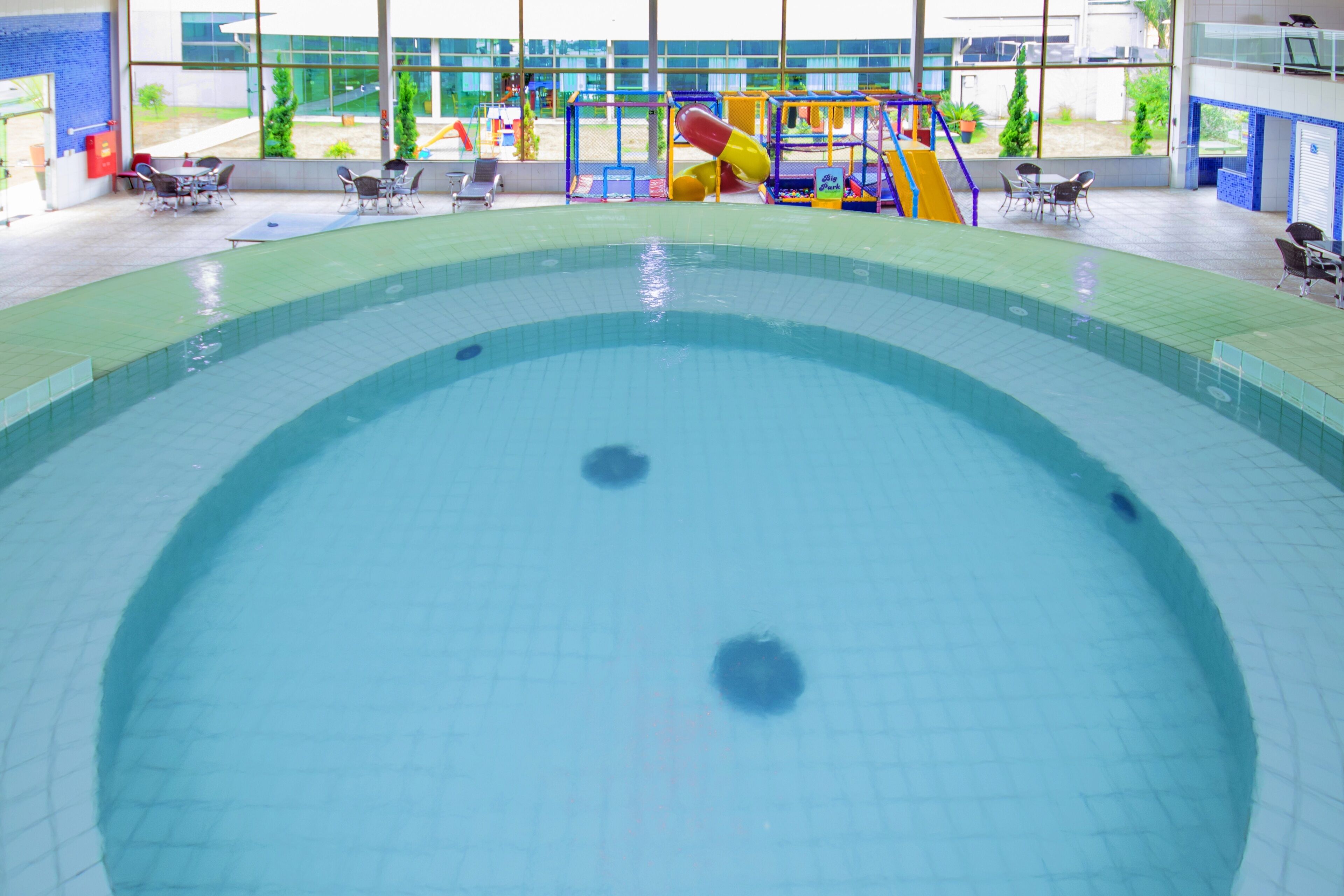 indoor pool, pool loungers