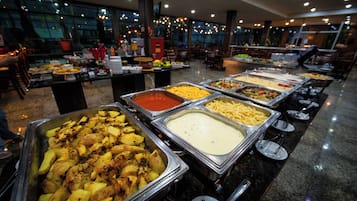 Lunch and dinner served