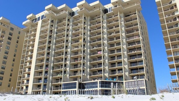 Standard Condo, 2 Bedrooms, Kitchen, Beach View | Exterior
