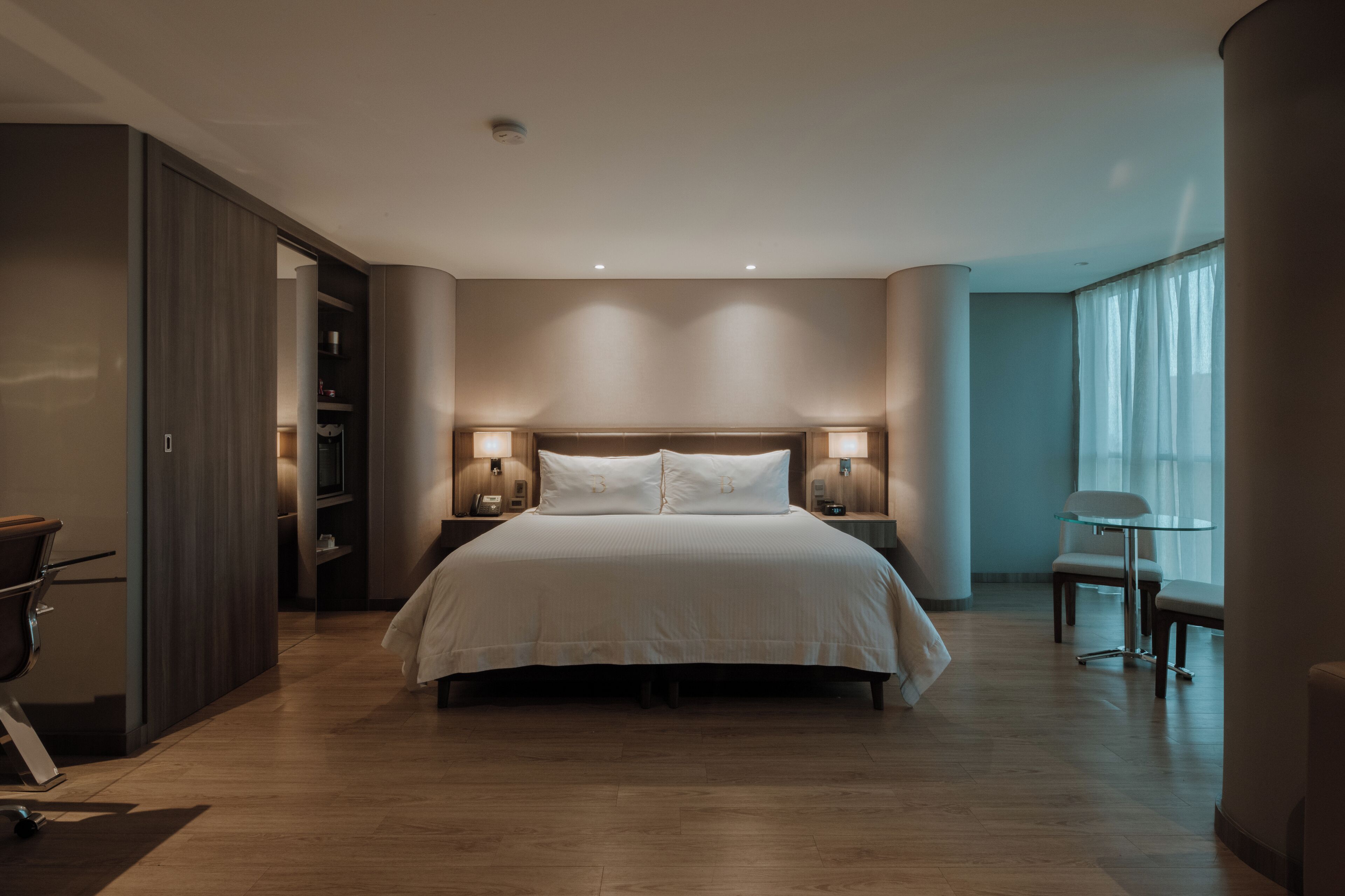 junior suite, 1 king bed with sofa bed (junior suite deluxe city view) | 1 bedroom, egyptian cotton sheets, premium bedding, down duvets