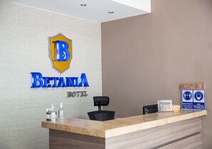 Reception - Hotel Betania (Santa Marta)