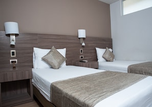Standard Room, 2 Single Beds, Ensuite - Hotel Betania (Santa Marta)