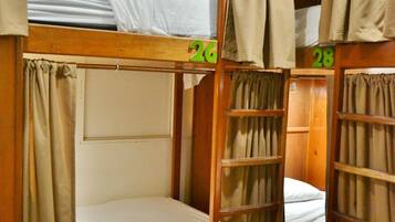 In-room safe, free WiFi, bed sheets