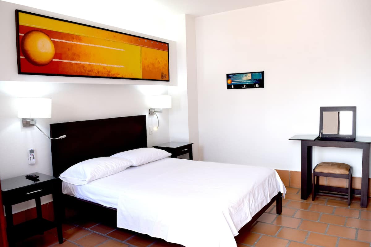 Double Room, 1 Double Bed (air conditioner)