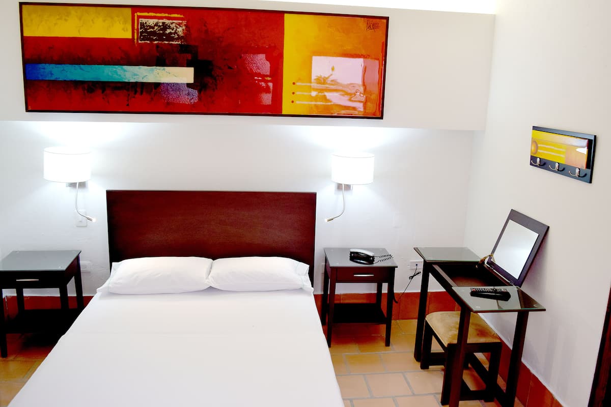 Double Room (Fan)
