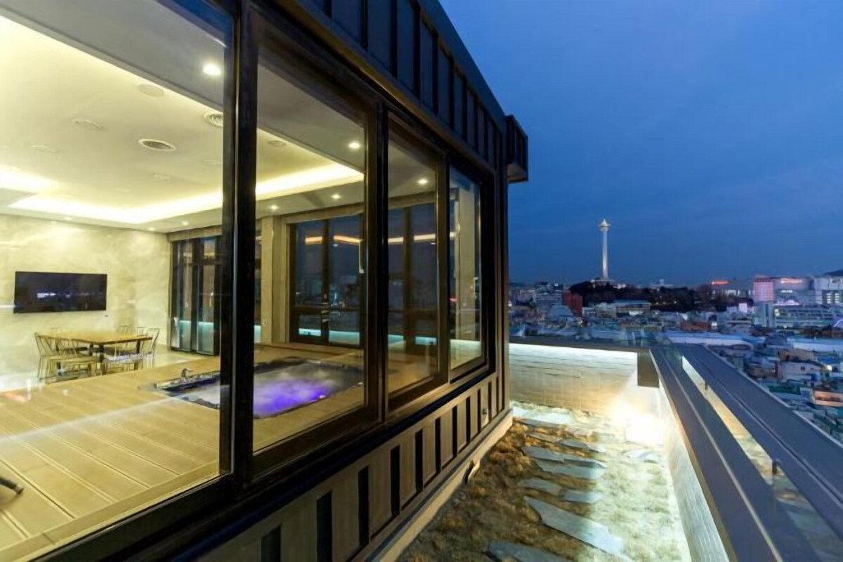 Duplex Penthouse Apartment