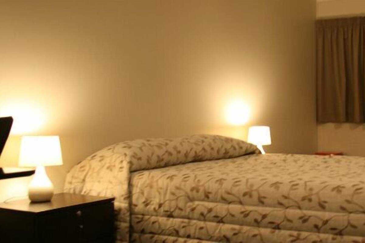 Apartment, 1 Bedroom, Private Bathroom | Cribs (free), rollaway beds (surcharge), WiFi (free), bed sheets