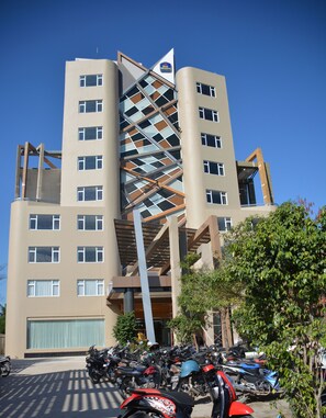 Fachada de la propiedad