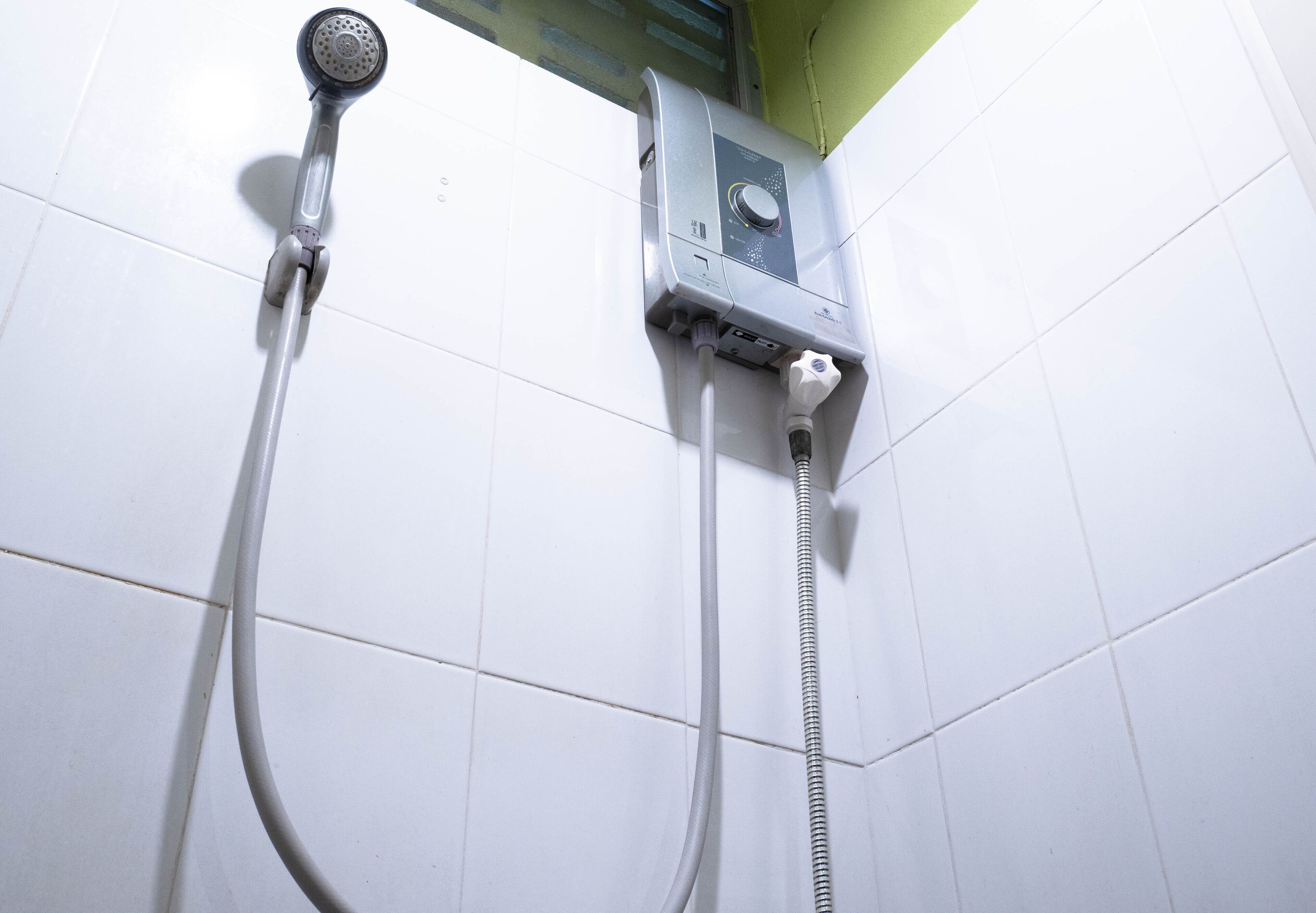 Basic Double Room with Private External Bathroom | ห้องน้ำ | ไดร์เป่าผม (มีให้บริการตามคำขอ), ผ้าเช็ดตัว
