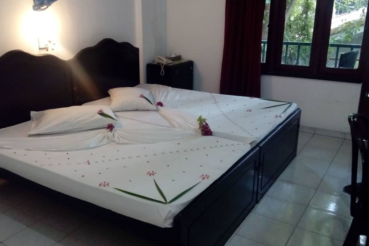 Habitación doble estándar | Escritorio