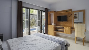 Minibar, caja de seguridad en la habitación, escritorio y wifi gratis