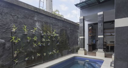Dekrisna Denpasar - Hostel