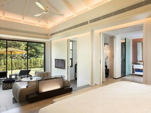 Minibar, in-room safe, individually furnished, desk - The ShellSea Krabi Luxury Beach Front Resort & Pool Villa (Krabi)
