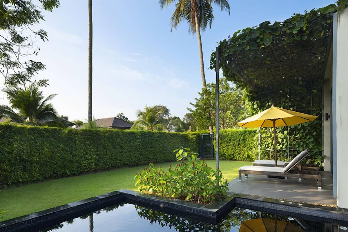Garden Pool Villa | มินิบาร์, ตู้นิรภัยในห้องพัก, โต๊ะทำงาน, ผ้าม่านกันแสง