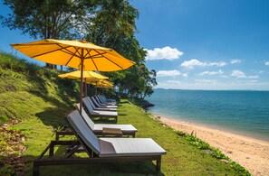 View from property - The ShellSea Krabi Luxury Beach Front Resort & Pool Villa (Krabi)