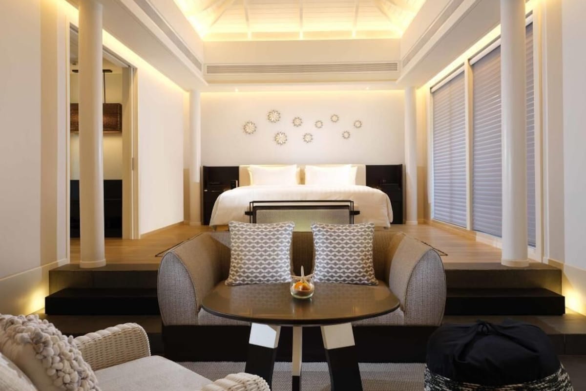 Minibar, in-room safe, individually furnished, desk